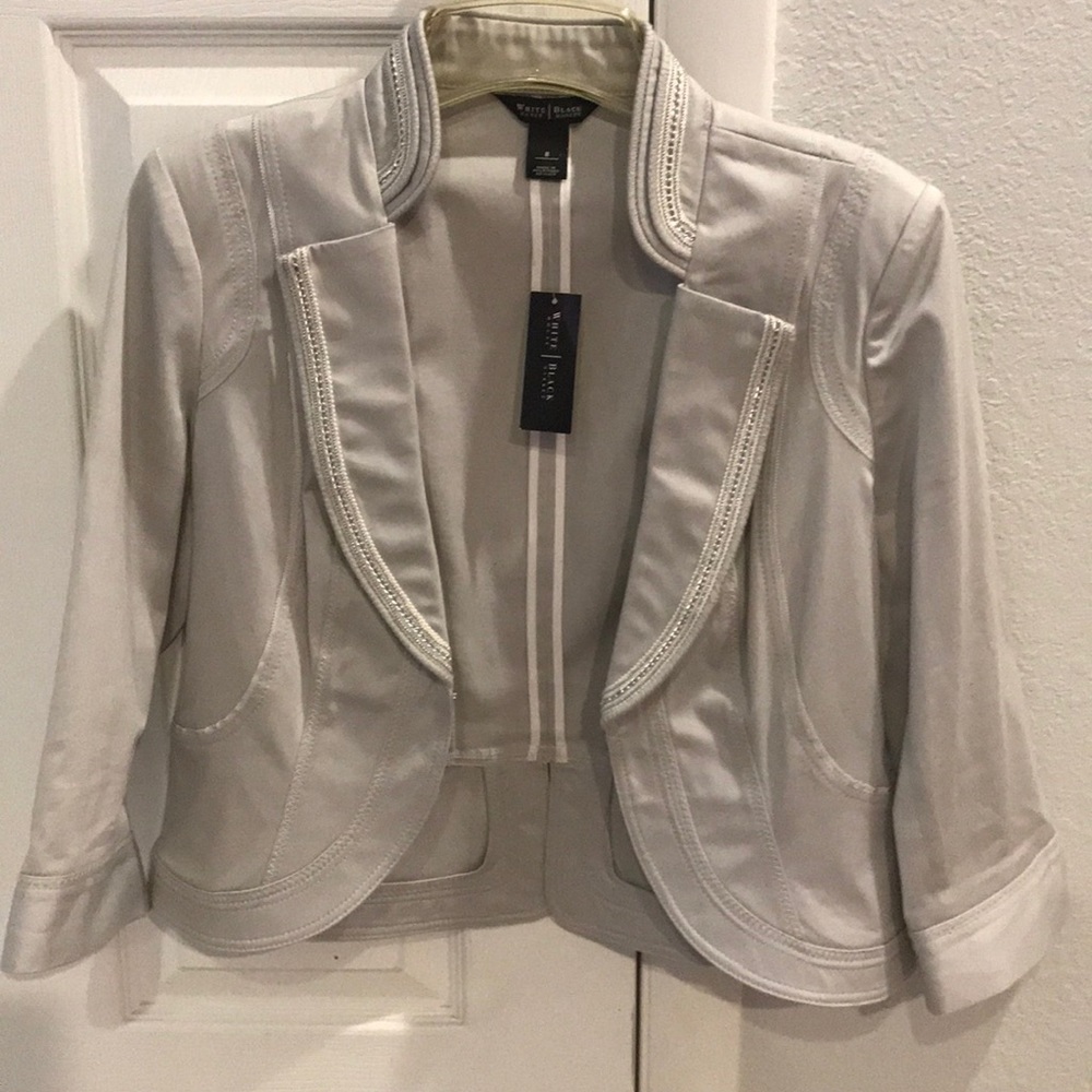 *New* Silver Blazer w/ chain and bead accent! WHBM